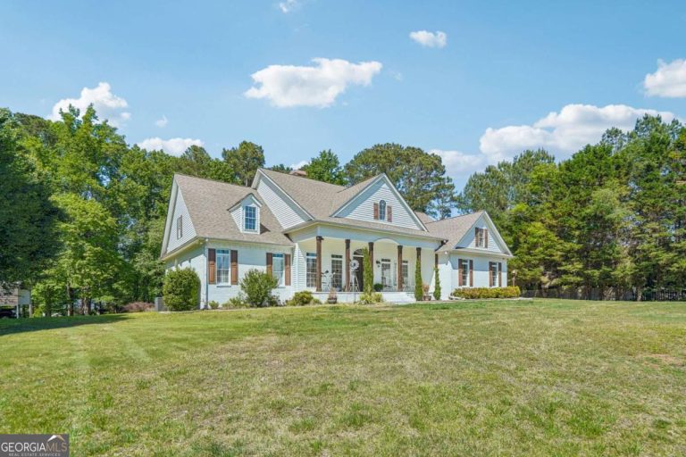 4137 Hiram Lithia Springs Road, Powder Springs, GA 30127
