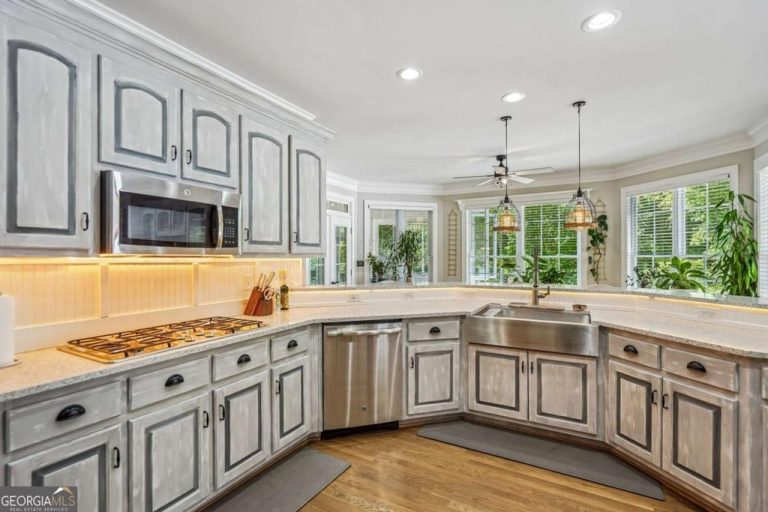 4137 Hiram Lithia Springs Road, Powder Springs, GA 30127