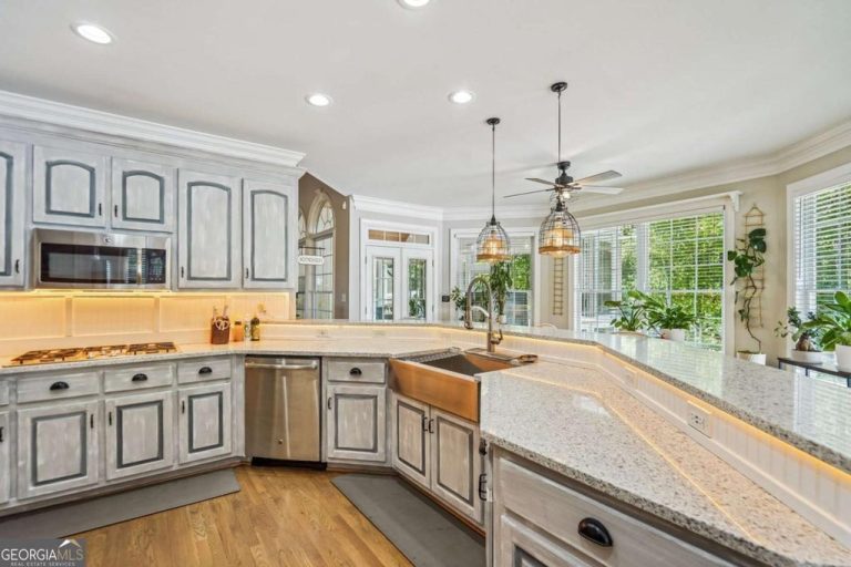 4137 Hiram Lithia Springs Road, Powder Springs, GA 30127