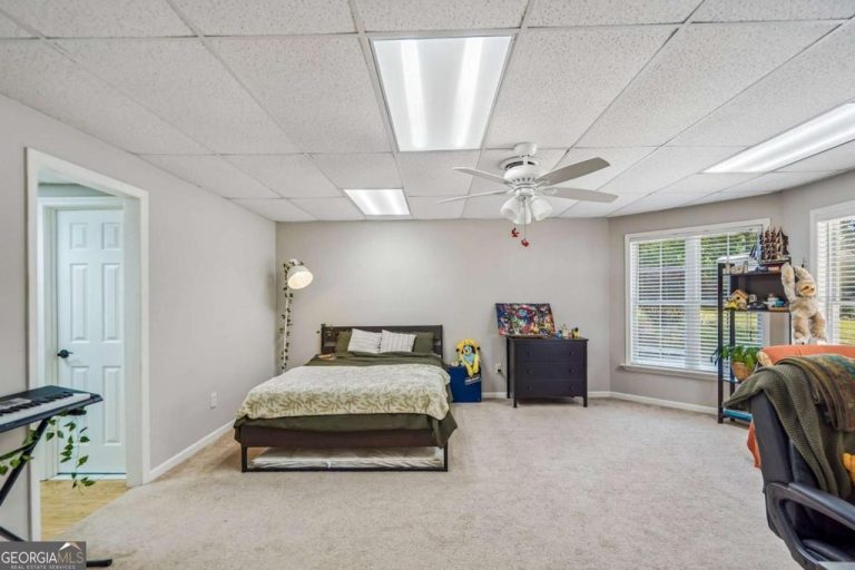 4137 Hiram Lithia Springs Road, Powder Springs, GA 30127