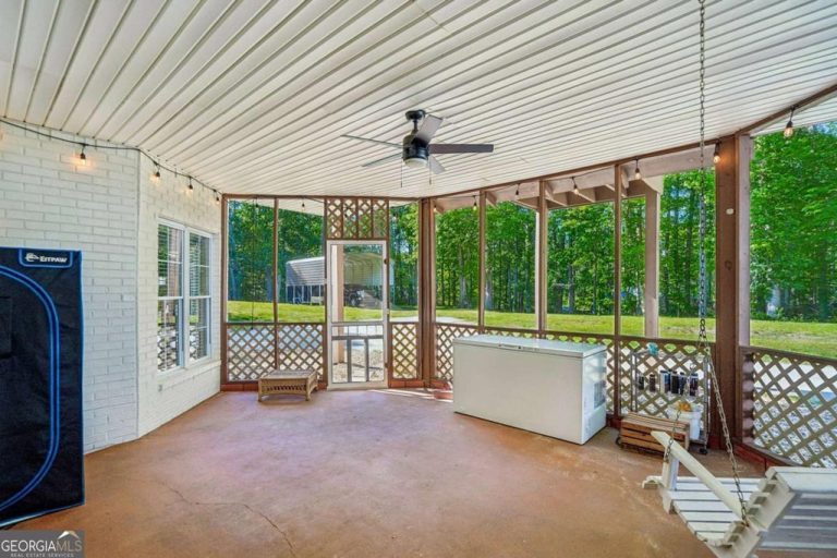 4137 Hiram Lithia Springs Road, Powder Springs, GA 30127