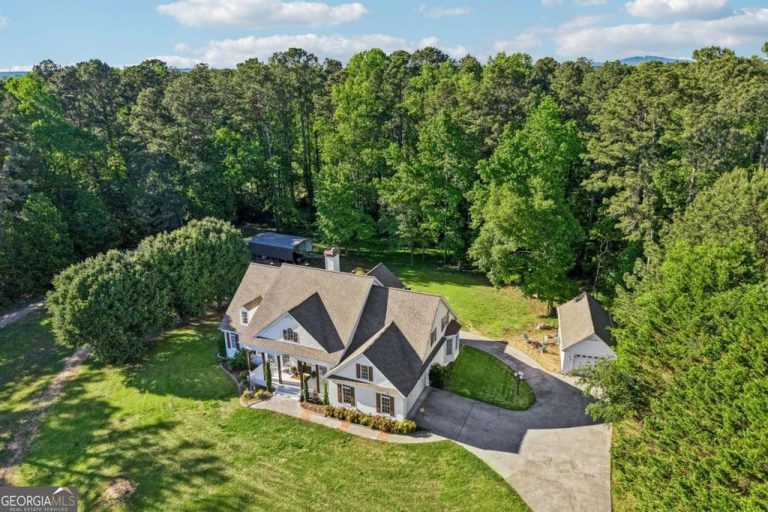 4137 Hiram Lithia Springs Road, Powder Springs, GA 30127