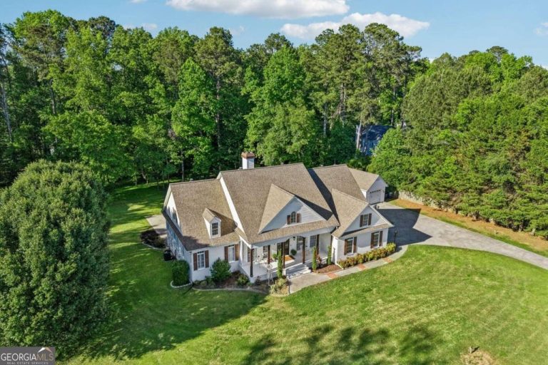 4137 Hiram Lithia Springs Road, Powder Springs, GA 30127