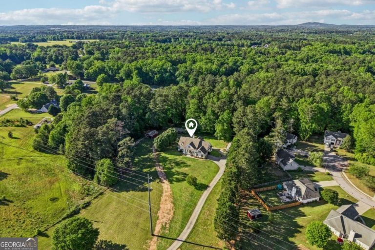 4137 Hiram Lithia Springs Road, Powder Springs, GA 30127