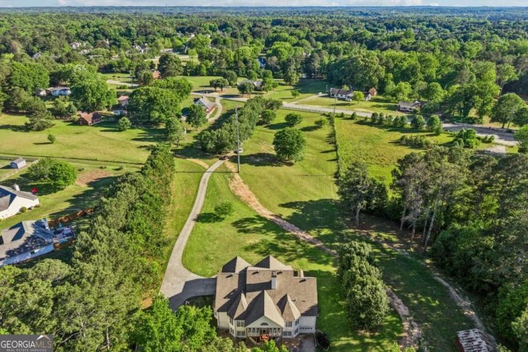 4137 Hiram Lithia Springs Road, Powder Springs, GA 30127