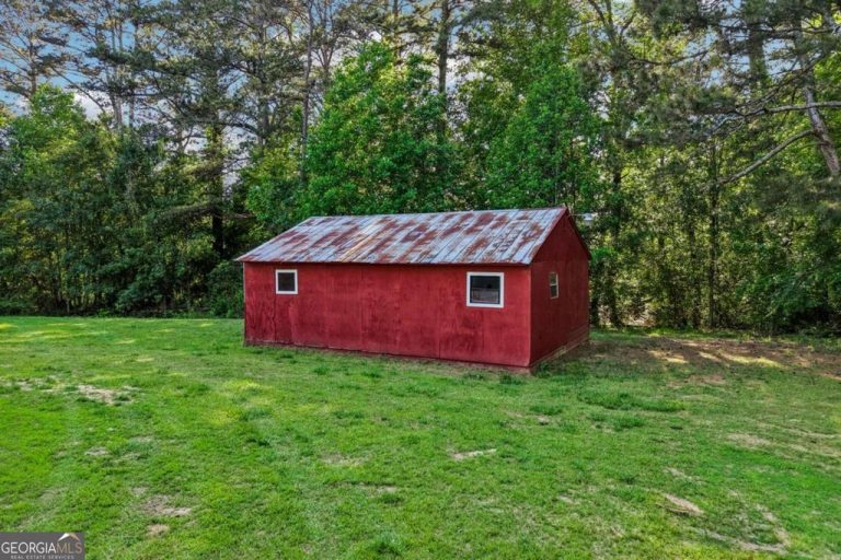 4137 Hiram Lithia Springs Road, Powder Springs, GA 30127